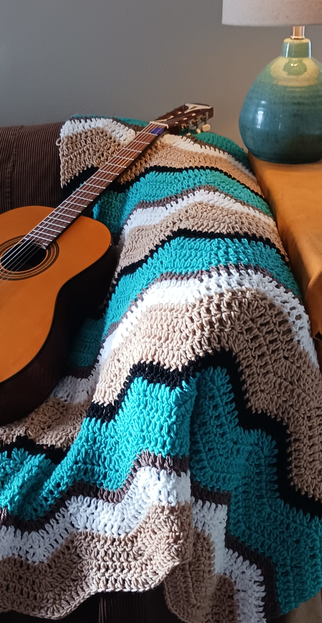 Turquoise Chevron Crochet Blanket at AuntHill.ca